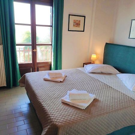 Hotel Vrionis Áyios Dhimítrios Dış mekan fotoğraf