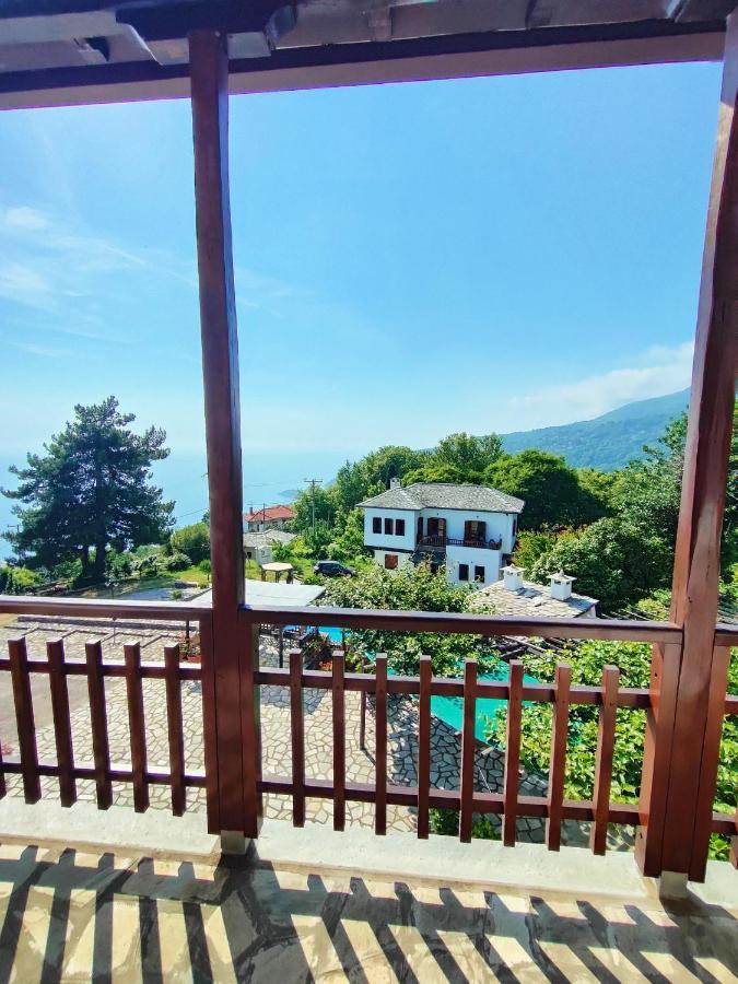 Hotel Vrionis Áyios Dhimítrios Dış mekan fotoğraf
