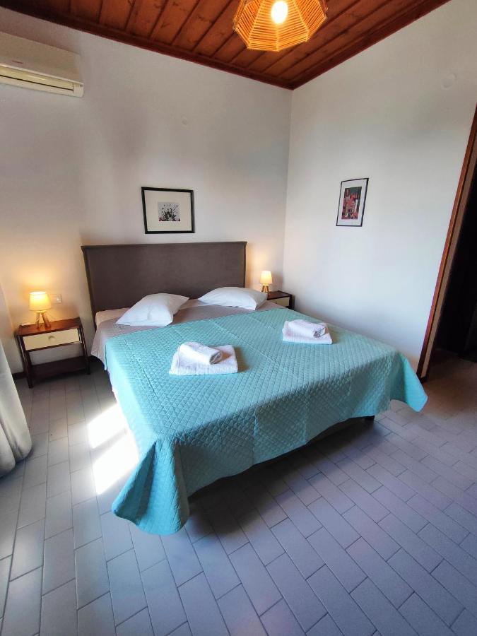 Hotel Vrionis Áyios Dhimítrios Dış mekan fotoğraf
