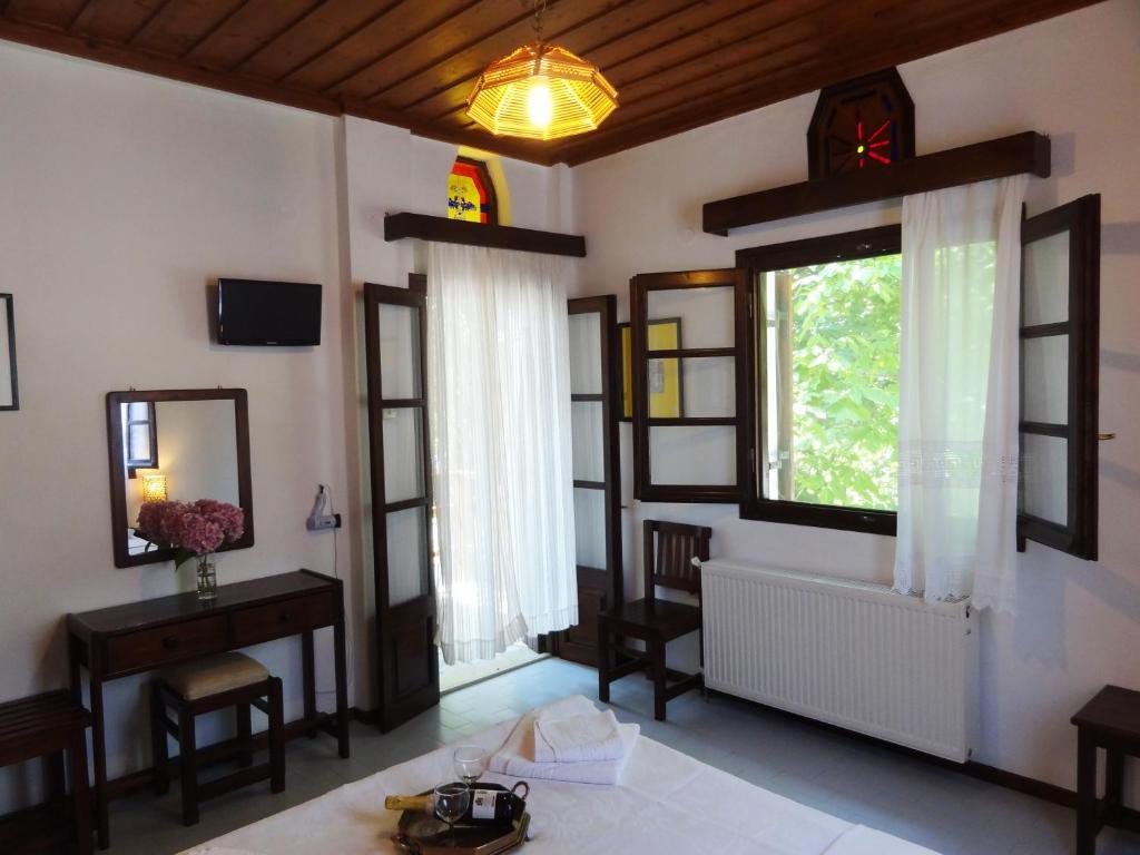 Hotel Vrionis Áyios Dhimítrios Oda fotoğraf