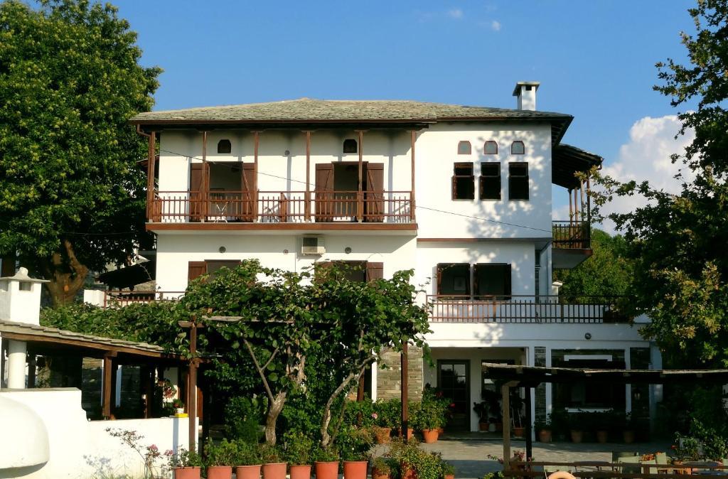 Hotel Vrionis Áyios Dhimítrios Dış mekan fotoğraf