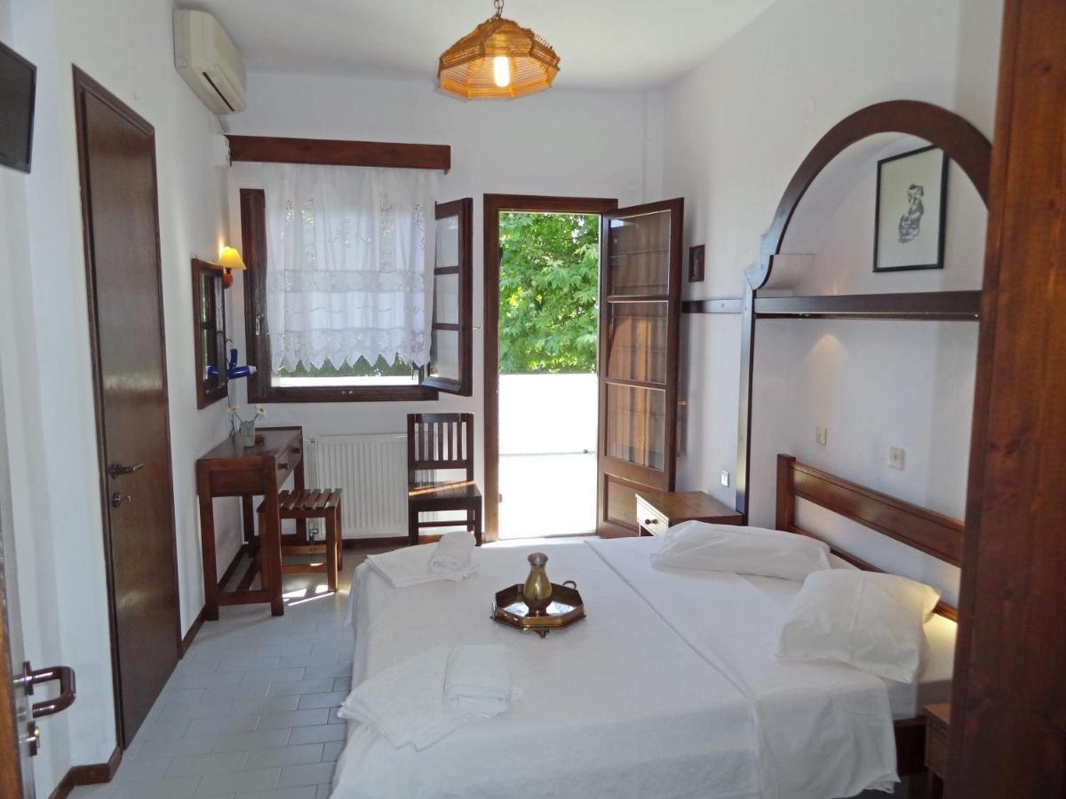 Hotel Vrionis Áyios Dhimítrios Dış mekan fotoğraf