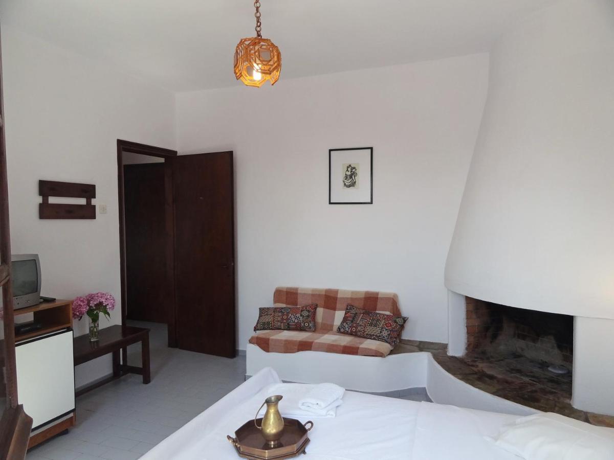 Hotel Vrionis Áyios Dhimítrios Dış mekan fotoğraf